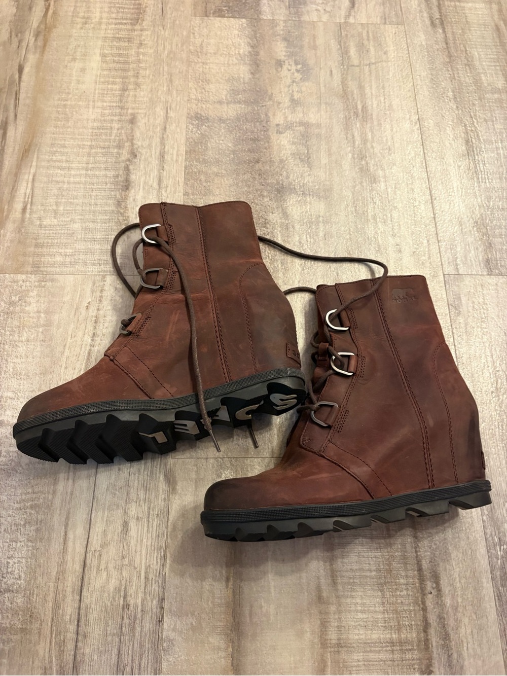 Sorel Joan Of Arctic Cattail Red Brown NL3018 908 Lace Wedge Boot Size 10.5